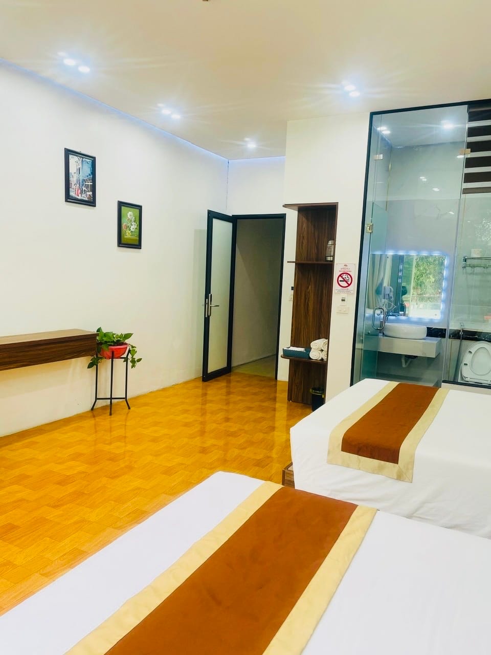 Superior Twins Room pool view - Hình ảnh 3